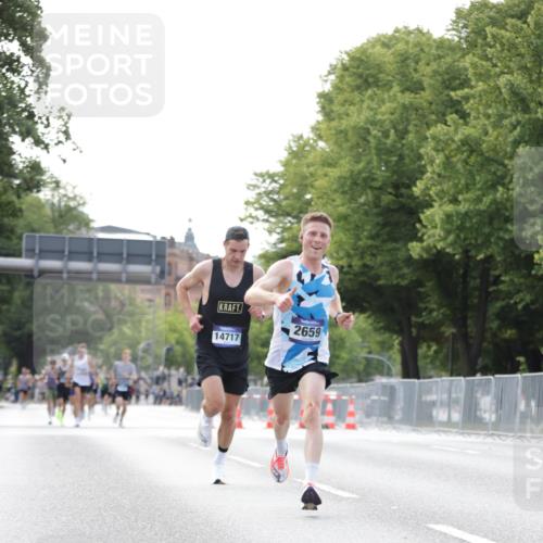 29.06.2025 - hella hamburg halbmarathon Jannik Wohlers http://msf.ph/oto/8160352 29.06.2025 09:39:35 Lombardsbrücke 53, 2144, 2659, 3720, 6380, 11678, 14717, 14933, 16120, 17402 meine-sportfotos.de