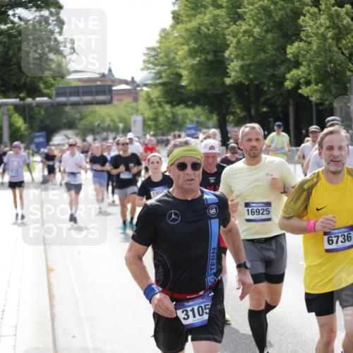 29.06.2025 - hella hamburg halbmarathon Jannik Wohlers http://msf.ph/oto/8160371 29.06.2025 10:18:39 Lombardsbrücke 1349, 1718, 1755, 2096, 2802, 3026, 3105, 3118, 3631, 4718, 4845, 5034, 5098, 5323, 5429, 6194, 6249, 6413, 6477, 6482, 6736, 7252, 8780, 9270, 9272, 9549, 9652, 9756, 9757, 10037, 10467, 10816, 11602, 11743, 12619, 12621, 13204, 13464, 13544, 14236, 14353, 14966, 15594, 15657, 16168, 16490, 16925, 17166, 17238, 17294, 17386, 17510, 17548, 17571, 17736, 17737, 18002, 18217, 18519, 18568, 18591, 19010 meine-sportfotos.de