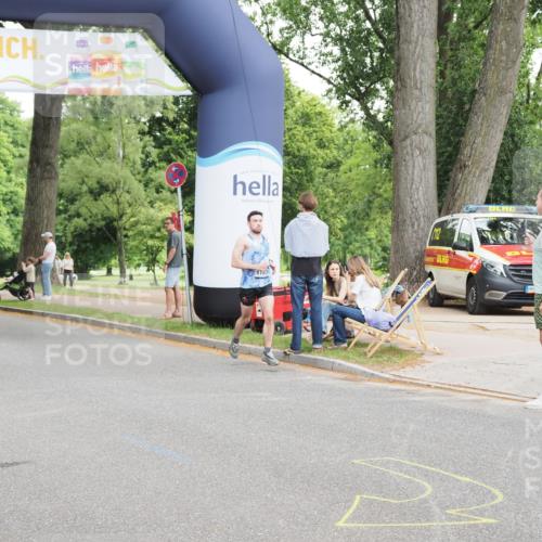 29.06.2025 - hella hamburg halbmarathon MichiJ http://msf.ph/oto/8160378 29.06.2025 10:10:58 Zwischen KM18-KM19 54, 11829 meine-sportfotos.de
