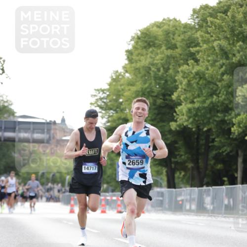 29.06.2025 - hella hamburg halbmarathon Jannik Wohlers http://msf.ph/oto/8160420 29.06.2025 09:39:36 Lombardsbrücke 53, 2144, 2659, 3720, 6380, 11678, 14717, 14933, 16120, 17402 meine-sportfotos.de