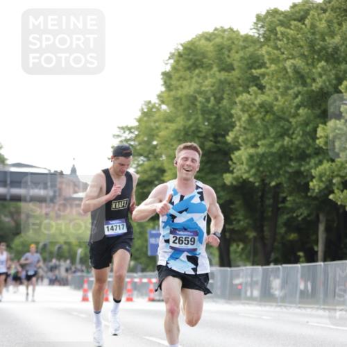 29.06.2025 - hella hamburg halbmarathon Jannik Wohlers http://msf.ph/oto/8160450 29.06.2025 09:39:36 Lombardsbrücke 53, 2144, 2659, 3720, 6380, 11678, 14717, 14933, 16120, 17402 meine-sportfotos.de
