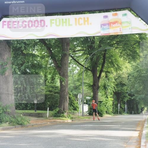 29.06.2025 - hella hamburg halbmarathon KatJ http://msf.ph/oto/8160464 29.06.2025 09:09:45 Zwischen KM18-KM19  meine-sportfotos.de