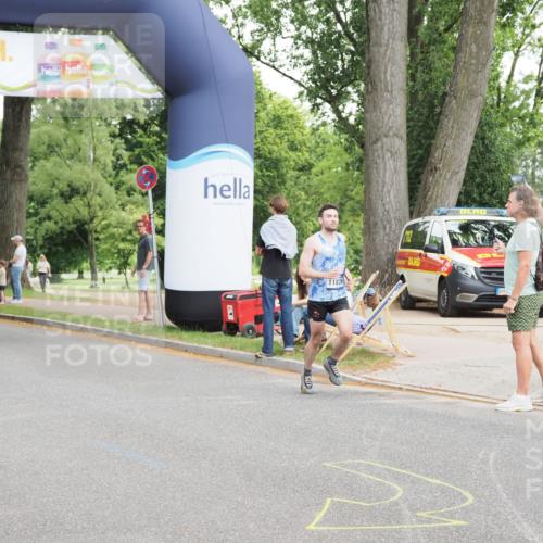 29.06.2025 - hella hamburg halbmarathon MichiJ http://msf.ph/oto/8160471 29.06.2025 10:10:58 Zwischen KM18-KM19 54, 11829 meine-sportfotos.de
