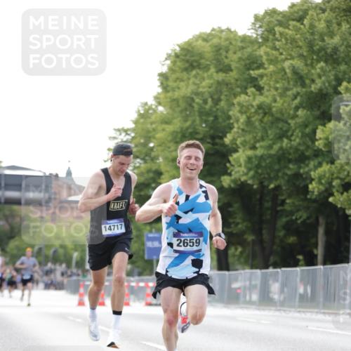 29.06.2025 - hella hamburg halbmarathon Jannik Wohlers http://msf.ph/oto/8160475 29.06.2025 09:39:36 Lombardsbrücke 53, 2144, 2659, 3720, 6380, 11678, 14717, 14933, 16120, 17402 meine-sportfotos.de