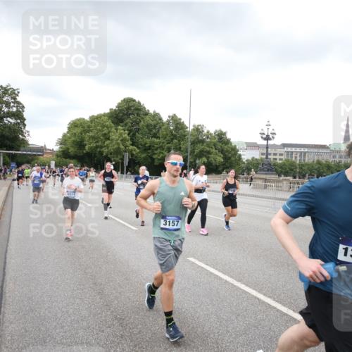 29.06.2025 - hella hamburg halbmarathon Jannik Wohlers http://msf.ph/oto/8160486 29.06.2025 10:54:59 Lombardsbrücke 1873, 1917, 3115, 3157, 3577, 4039, 4628, 5040, 5483, 5487, 7219, 7680, 7766, 8403, 8519, 8626, 9857, 9858, 10458, 10559, 10885, 11109, 12902, 13098, 13230, 14727, 15152, 15160, 15581, 15843, 16267, 16385, 16533, 16855, 17019, 17396, 18670, 18972, 19199 meine-sportfotos.de
