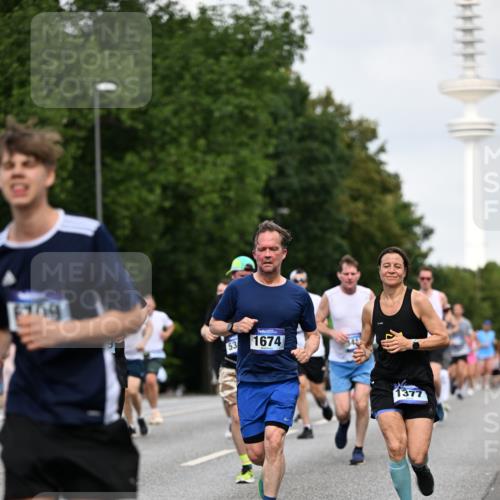 29.06.2025 - hella hamburg halbmarathon Dr. Thomas Lammeyer http://msf.ph/oto/8160493 29.06.2025 10:08:34 Kennedybrücke 1161, 1367, 1377, 1674, 2011, 3413, 3488, 4146, 4488, 4904, 5354, 5365, 5976, 6311, 6706, 6709, 8217, 10213, 10756, 10962 meine-sportfotos.de