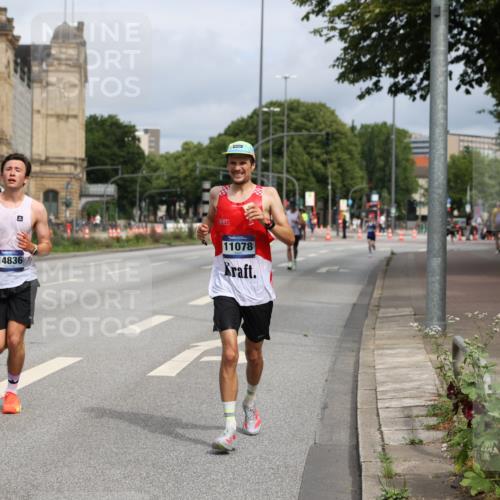 29.06.2025 - hella hamburg halbmarathon Yannick Fuchs http://msf.ph/oto/8160510 29.06.2025 10:20:29 20KM 1271, 2483, 8376, 10867, 11078, 11994, 12067, 13913, 14113, 14836, 15483, 16484 meine-sportfotos.de