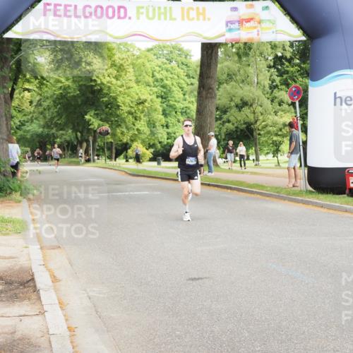 29.06.2025 - hella hamburg halbmarathon MichiJ http://msf.ph/oto/8160529 29.06.2025 10:11:03 Zwischen KM18-KM19 11829, 12678 meine-sportfotos.de