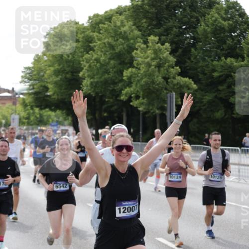 29.06.2025 - hella hamburg halbmarathon Jannik Wohlers http://msf.ph/oto/8160595 29.06.2025 10:18:52 Lombardsbrücke 1332, 1718, 1755, 2311, 2589, 2795, 2802, 2812, 2895, 4722, 5034, 5080, 5098, 5178, 5429, 6249, 6477, 6482, 6542, 7143, 8575, 8761, 8778, 9252, 9652, 10039, 10124, 10129, 10966, 11081, 11247, 11602, 12007, 12619, 12621, 12741, 13180, 13424, 13544, 13781, 13984, 14000, 14593, 15594, 15780, 15802, 15817, 16142, 16168, 16490, 16613, 16631, 16951, 16952, 17187, 17721, 17736, 17737, 18151 meine-sportfotos.de
