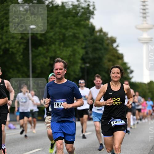 29.06.2025 - hella hamburg halbmarathon Dr. Thomas Lammeyer http://msf.ph/oto/8160598 29.06.2025 10:08:35 Kennedybrücke 1161, 1367, 1377, 1674, 2011, 3413, 3488, 4146, 4488, 4904, 5354, 5365, 5976, 6311, 6706, 6709, 8217, 10213, 10756, 10962 meine-sportfotos.de