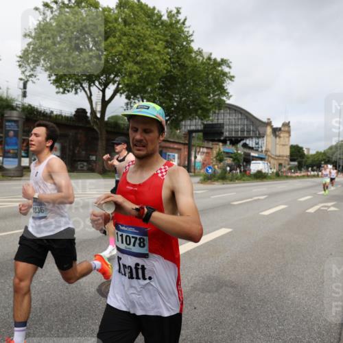 29.06.2025 - hella hamburg halbmarathon Yannick Fuchs http://msf.ph/oto/8160601 29.06.2025 10:20:31 20KM 1271, 2483, 8376, 10867, 11078, 11994, 12067, 13913, 14113, 14836, 15483, 16484 meine-sportfotos.de
