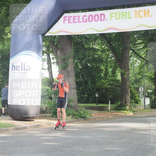 29.06.2025 - hella hamburg halbmarathon KatJ http://msf.ph/oto/8160626 29.06.2025 09:09:48 Zwischen KM18-KM19  meine-sportfotos.de