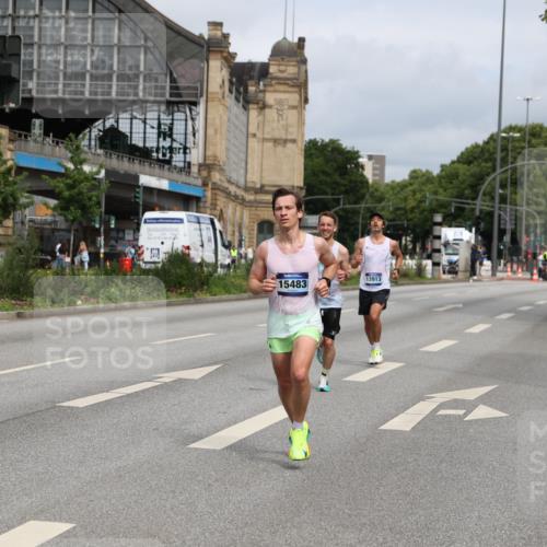 29.06.2025 - hella hamburg halbmarathon Yannick Fuchs http://msf.ph/oto/8160627 29.06.2025 10:20:34 20KM 1271, 2483, 8376, 10867, 11078, 11994, 12067, 13913, 14836, 15483 meine-sportfotos.de