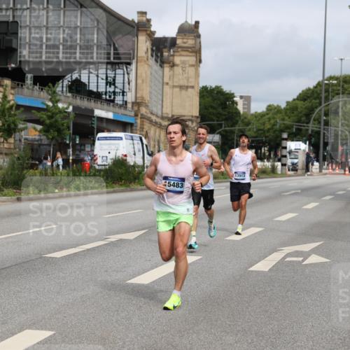 29.06.2025 - hella hamburg halbmarathon Yannick Fuchs http://msf.ph/oto/8160633 29.06.2025 10:20:34 20KM 1271, 2483, 8376, 10867, 11078, 11994, 12067, 13913, 14836, 15483 meine-sportfotos.de