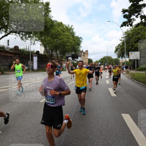 29.06.2025 - hella hamburg halbmarathon Yannick Fuchs http://msf.ph/oto/8160681 29.06.2025 10:38:52 20KM 1057, 1220, 1391, 1468, 1782, 1902, 1941, 2365, 2402, 2415, 3004, 3021, 3098, 3305, 4310, 4691, 4991, 5231, 5476, 5884, 6903, 7191, 7322, 7710, 8722, 8928, 9159, 9444, 10193, 10596, 11469, 12159, 12711, 13123, 13975, 14351, 14667, 14816, 15185, 15225, 15233, 15280, 16316, 16506, 16893, 17097, 17406, 17729, 17748, 18560, 18806, 19207 meine-sportfotos.de
