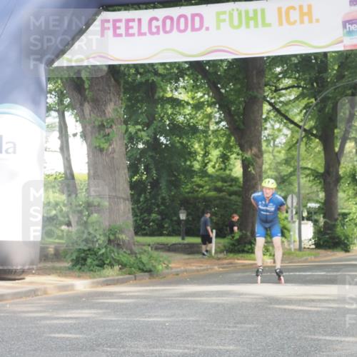 29.06.2025 - hella hamburg halbmarathon KatJ http://msf.ph/oto/8160684 29.06.2025 09:10:08 Zwischen KM18-KM19  meine-sportfotos.de