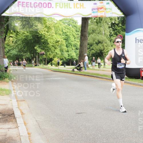 29.06.2025 - hella hamburg halbmarathon MichiJ http://msf.ph/oto/8160702 29.06.2025 10:11:04 Zwischen KM18-KM19 11829, 12678 meine-sportfotos.de