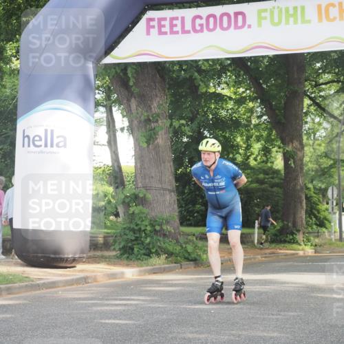 29.06.2025 - hella hamburg halbmarathon KatJ http://msf.ph/oto/8160722 29.06.2025 09:10:08 Zwischen KM18-KM19  meine-sportfotos.de