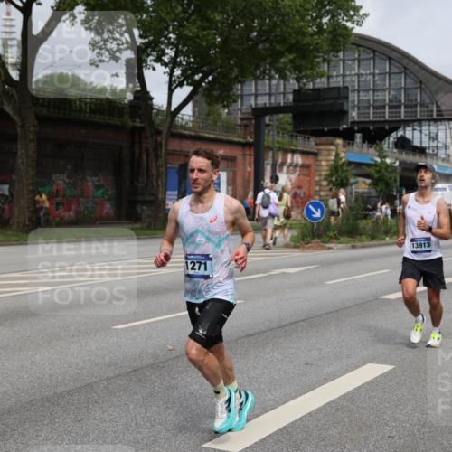 29.06.2025 - hella hamburg halbmarathon Yannick Fuchs http://msf.ph/oto/8160746 29.06.2025 10:20:36 20KM 1271, 2483, 4338, 8376, 10867, 11078, 11994, 12067, 13913, 14836, 15483 meine-sportfotos.de