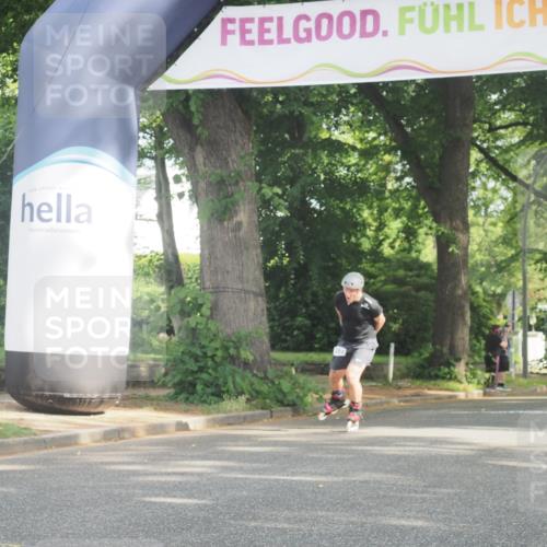 29.06.2025 - hella hamburg halbmarathon KatJ http://msf.ph/oto/8160792 29.06.2025 09:10:18 Zwischen KM18-KM19  meine-sportfotos.de