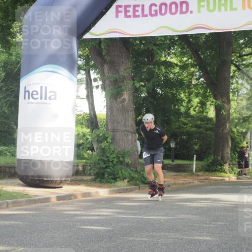 29.06.2025 - hella hamburg halbmarathon KatJ http://msf.ph/oto/8160801 29.06.2025 09:10:19 Zwischen KM18-KM19  meine-sportfotos.de