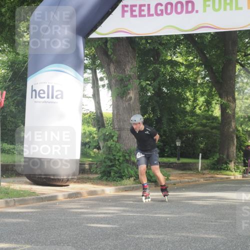 29.06.2025 - hella hamburg halbmarathon KatJ http://msf.ph/oto/8160814 29.06.2025 09:10:19 Zwischen KM18-KM19  meine-sportfotos.de