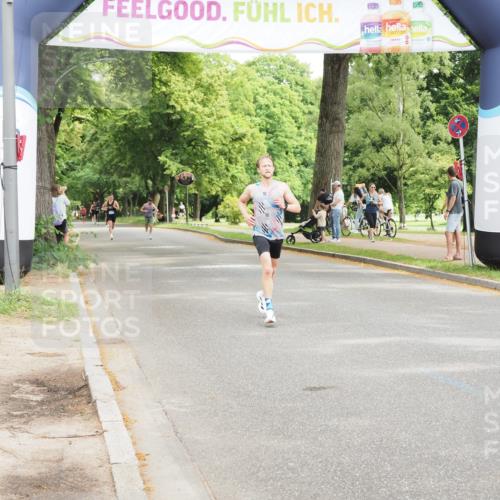 29.06.2025 - hella hamburg halbmarathon MichiJ http://msf.ph/oto/8160824 29.06.2025 10:11:12 Zwischen KM18-KM19  meine-sportfotos.de