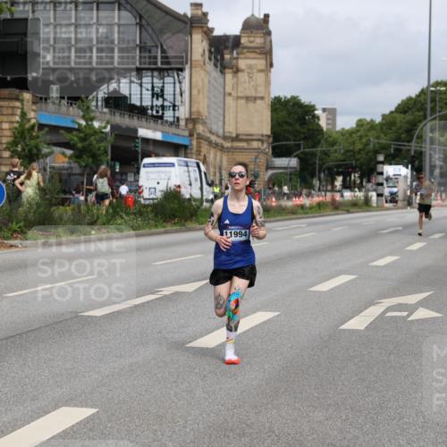 29.06.2025 - hella hamburg halbmarathon Yannick Fuchs http://msf.ph/oto/8160885 29.06.2025 10:20:40 20KM 1271, 2483, 4338, 8376, 11228, 11994, 12067, 13913 meine-sportfotos.de