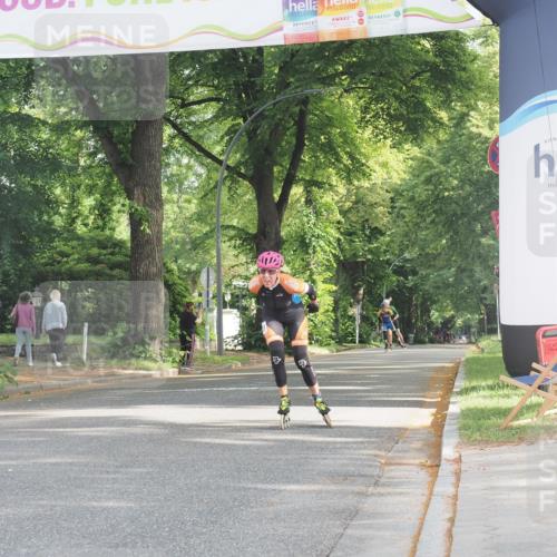 29.06.2025 - hella hamburg halbmarathon KatJ http://msf.ph/oto/8160891 29.06.2025 09:10:26 Zwischen KM18-KM19  meine-sportfotos.de