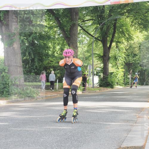 29.06.2025 - hella hamburg halbmarathon KatJ http://msf.ph/oto/8160930 29.06.2025 09:10:27 Zwischen KM18-KM19  meine-sportfotos.de