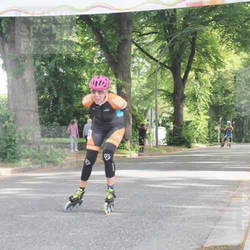 29.06.2025 - hella hamburg halbmarathon KatJ http://msf.ph/oto/8160935 29.06.2025 09:10:27 Zwischen KM18-KM19  meine-sportfotos.de