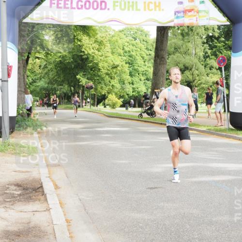 29.06.2025 - hella hamburg halbmarathon MichiJ http://msf.ph/oto/8160945 29.06.2025 10:11:13 Zwischen KM18-KM19  meine-sportfotos.de