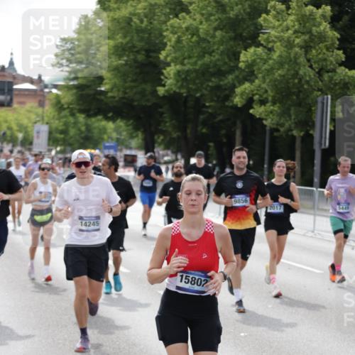 29.06.2025 - hella hamburg halbmarathon Jannik Wohlers http://msf.ph/oto/8160961 29.06.2025 10:19:00 Lombardsbrücke 1332, 1708, 2017, 2311, 2589, 2795, 2812, 2895, 2993, 2995, 4722, 5035, 5080, 5123, 5178, 5429, 5449, 6542, 6939, 7143, 8537, 8575, 8761, 8778, 9252, 9856, 10039, 10124, 10129, 10966, 11081, 11247, 12007, 12696, 12741, 13180, 13424, 13567, 13781, 13984, 14000, 14245, 14593, 14808, 14957, 15780, 15802, 15817, 16142, 16159, 16613, 16631, 16951, 16952, 17187, 17721, 18053, 18151, 18234, 18279, 18686, 18698 meine-sportfotos.de
