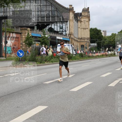 29.06.2025 - hella hamburg halbmarathon Yannick Fuchs http://msf.ph/oto/8161007 29.06.2025 10:20:44 20KM 2483, 4338, 8376, 10468, 11228, 11994, 12067, 13346 meine-sportfotos.de