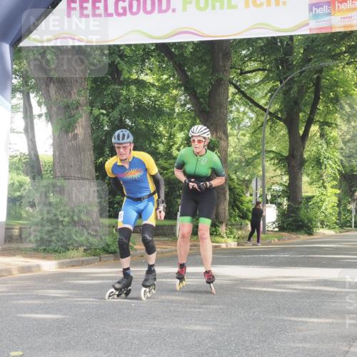 29.06.2025 - hella hamburg halbmarathon KatJ http://msf.ph/oto/8161012 29.06.2025 09:10:32 Zwischen KM18-KM19  meine-sportfotos.de