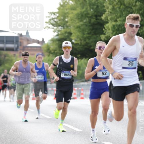 29.06.2025 - hella hamburg halbmarathon Jannik Wohlers http://msf.ph/oto/8161030 29.06.2025 09:39:46 Lombardsbrücke 35, 52, 53, 2144, 2659, 3720, 9255, 10650, 14717, 15495, 16120, 19075 meine-sportfotos.de