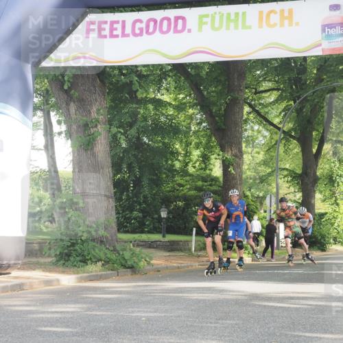 29.06.2025 - hella hamburg halbmarathon KatJ http://msf.ph/oto/8161078 29.06.2025 09:10:40 Zwischen KM18-KM19  meine-sportfotos.de