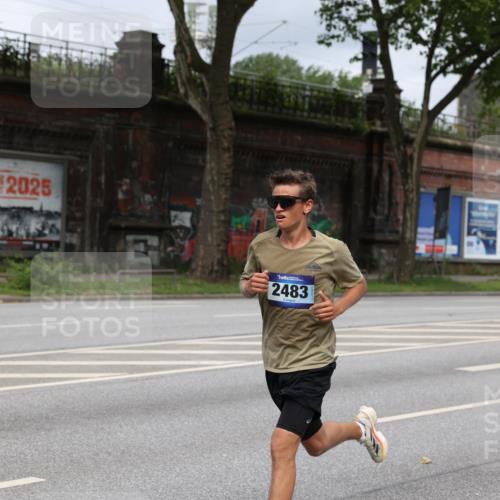 29.06.2025 - hella hamburg halbmarathon Yannick Fuchs http://msf.ph/oto/8161090 29.06.2025 10:20:46 20KM 2483, 4338, 8376, 10468, 11228, 11994, 12067, 13346, 17003 meine-sportfotos.de