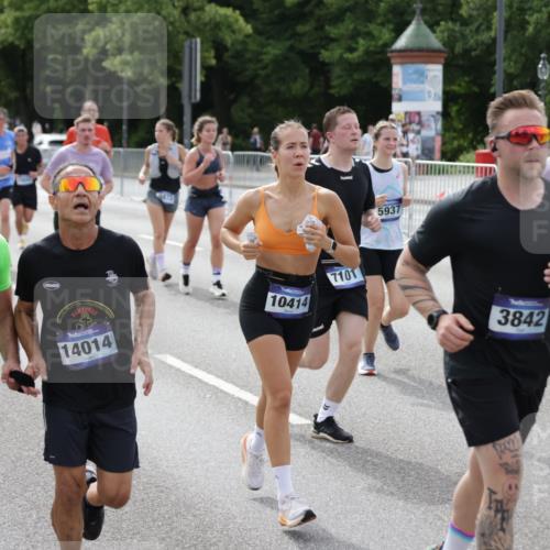 29.06.2025 - hella hamburg halbmarathon Jannik Wohlers http://msf.ph/oto/8161093 29.06.2025 10:19:54 Lombardsbrücke 1046, 1069, 1474, 2478, 3434, 3842, 4154, 4585, 4614, 4737, 4739, 5556, 5659, 5811, 5812, 5831, 5937, 6951, 7018, 7101, 7131, 7739, 7744, 8025, 8462, 8588, 9136, 9196, 9735, 9873, 10041, 10414, 10550, 10595, 10754, 11835, 12056, 13013, 14014, 14564, 14894, 15180, 15481, 15619, 16164, 16714, 16991, 17671, 18114 meine-sportfotos.de