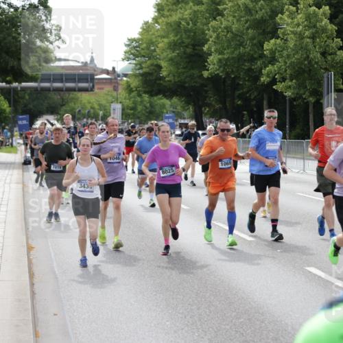 29.06.2025 - hella hamburg halbmarathon Jannik Wohlers http://msf.ph/oto/8161133 29.06.2025 10:19:55 Lombardsbrücke 1046, 1069, 1474, 2478, 3434, 3842, 4154, 4585, 4614, 4737, 4739, 5556, 5659, 5811, 5812, 5831, 5937, 6951, 7018, 7101, 7131, 7739, 7744, 8025, 8462, 8588, 9136, 9196, 9735, 9873, 10041, 10414, 10595, 10613, 10647, 10754, 11603, 11835, 12056, 13013, 14014, 14564, 14894, 15180, 15481, 15619, 16164, 16714, 16991, 17671, 18114 meine-sportfotos.de