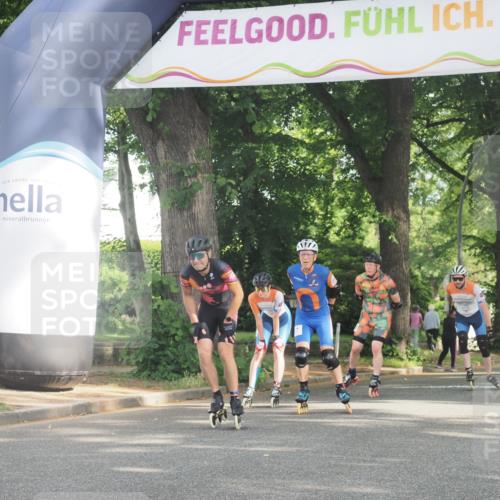 29.06.2025 - hella hamburg halbmarathon KatJ http://msf.ph/oto/8161148 29.06.2025 09:10:41 Zwischen KM18-KM19  meine-sportfotos.de