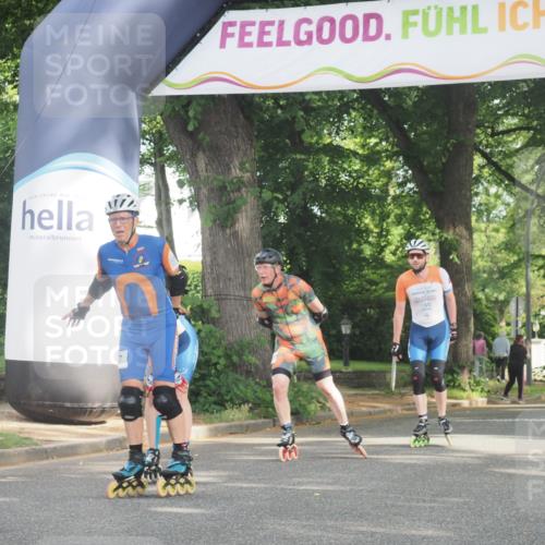 29.06.2025 - hella hamburg halbmarathon KatJ http://msf.ph/oto/8161179 29.06.2025 09:10:42 Zwischen KM18-KM19  meine-sportfotos.de