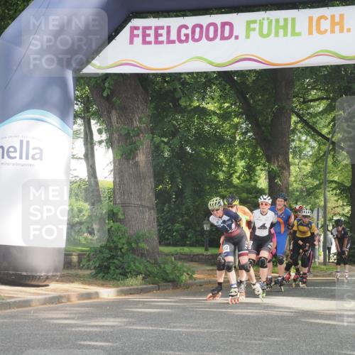 29.06.2025 - hella hamburg halbmarathon KatJ http://msf.ph/oto/8161244 29.06.2025 09:10:47 Zwischen KM18-KM19  meine-sportfotos.de