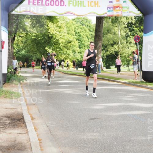 29.06.2025 - hella hamburg halbmarathon MichiJ http://msf.ph/oto/8161260 29.06.2025 10:11:27 Zwischen KM18-KM19 12373, 14717, 15526, 19075 meine-sportfotos.de