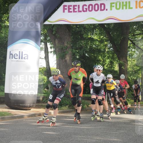 29.06.2025 - hella hamburg halbmarathon KatJ http://msf.ph/oto/8161301 29.06.2025 09:10:48 Zwischen KM18-KM19  meine-sportfotos.de