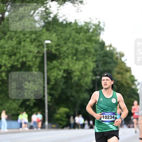 29.06.2025 - hella hamburg halbmarathon Dr. Thomas Lammeyer http://msf.ph/oto/8161327 29.06.2025 09:44:37 Kennedybrücke 2459, 4128, 4571, 7963, 9442, 10234, 10780, 11194 meine-sportfotos.de