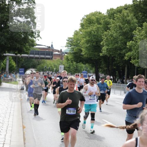 29.06.2025 - hella hamburg halbmarathon Jannik Wohlers http://msf.ph/oto/8161353 29.06.2025 10:19:59 Lombardsbrücke 1011, 1046, 1069, 1471, 1474, 2478, 3434, 3733, 3842, 4154, 4166, 4585, 4614, 5181, 5556, 5811, 5812, 5831, 5937, 6951, 7018, 7101, 7131, 7739, 7744, 8025, 8462, 8588, 9136, 9722, 9735, 9873, 10041, 10414, 10595, 10613, 10647, 10754, 11603, 11835, 12056, 12977, 13013, 14014, 14564, 14894, 15180, 15244, 15442, 15481, 15619, 17671, 18114, 19093 meine-sportfotos.de