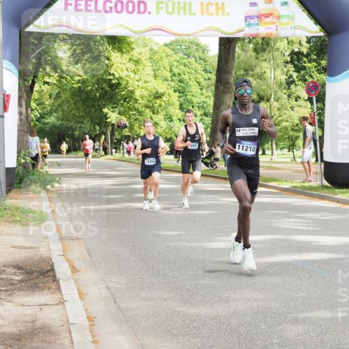 29.06.2025 - hella hamburg halbmarathon MichiJ http://msf.ph/oto/8161438 29.06.2025 10:11:30 Zwischen KM18-KM19 6530, 11210, 14933, 15526 meine-sportfotos.de
