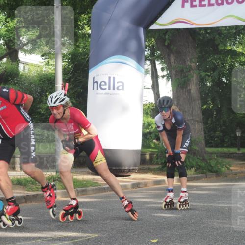 29.06.2025 - hella hamburg halbmarathon KatJ http://msf.ph/oto/8161447 29.06.2025 09:10:49 Zwischen KM18-KM19  meine-sportfotos.de