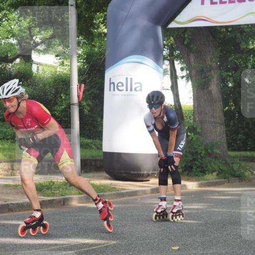 29.06.2025 - hella hamburg halbmarathon KatJ http://msf.ph/oto/8161456 29.06.2025 09:10:49 Zwischen KM18-KM19  meine-sportfotos.de